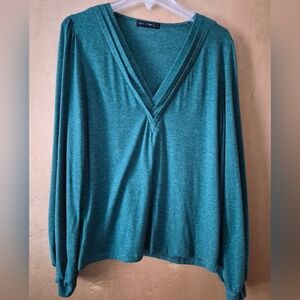 Vince Camuto Green V-Neck Long-Sleeve Blouse